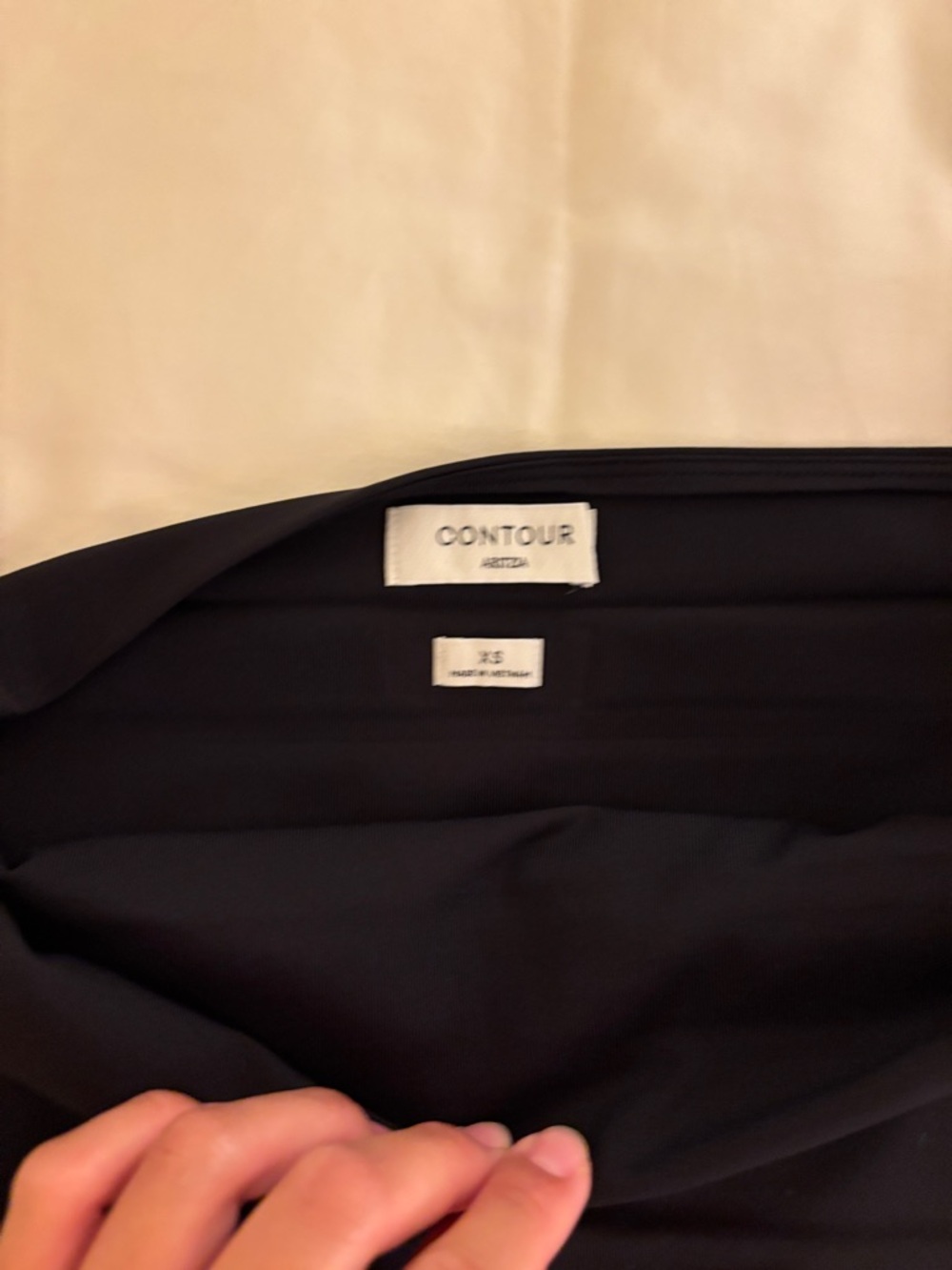 Aritzia Original Contour Ravish Top Black One-Shoulder Mini like new - Picture 6 of 6